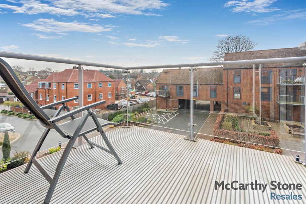 Wayfarer Place, The Dean, Alresford