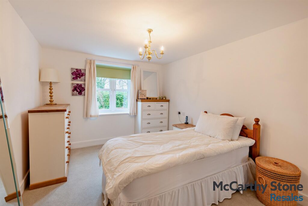 Stewart Court, High Street, Epping, CM16 4FJ