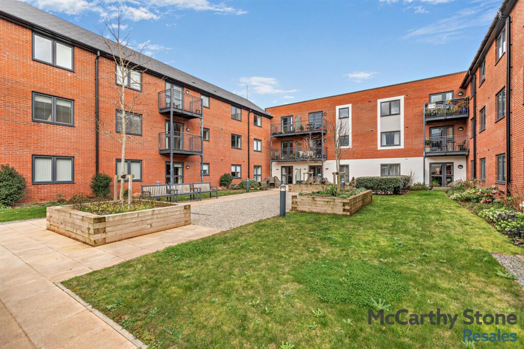 Pym Court, Bewick Avenue, Topsham, Exeter, EX3 0FR