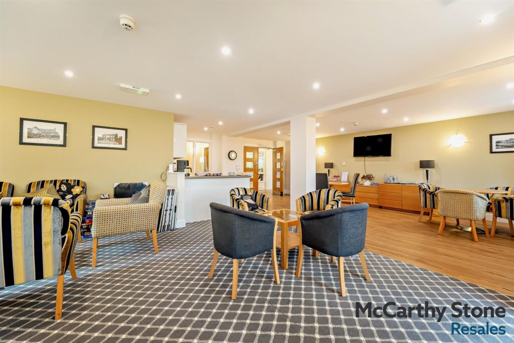 Horsley Place, High Street, Cranbrook, Kent, TN17 3DH