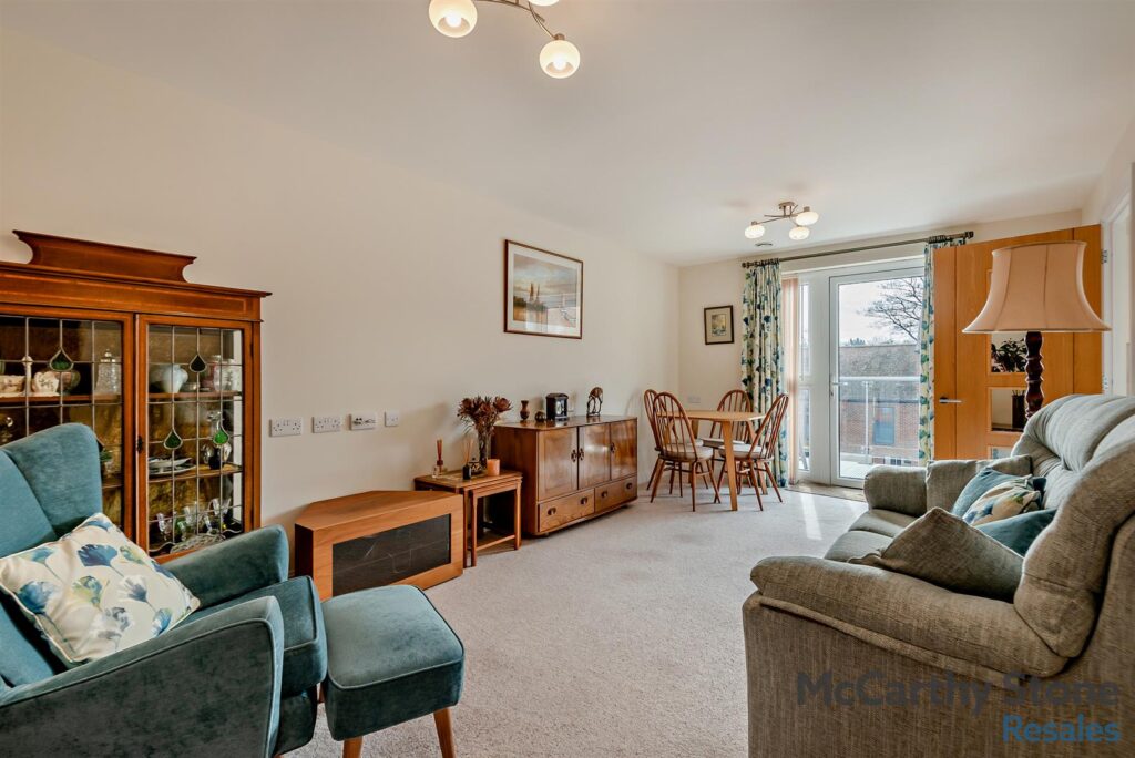 Wayfarer Place, The Dean, Alresford