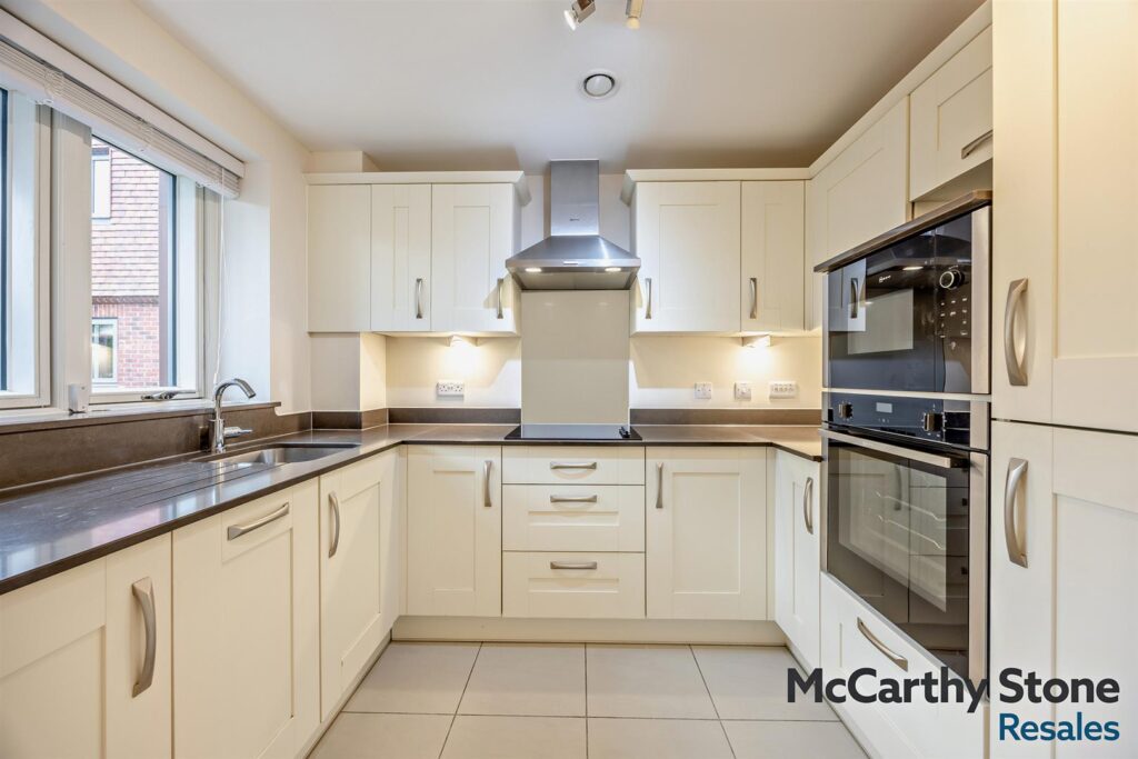 12 Canning Place, Granham Close, Marlborough