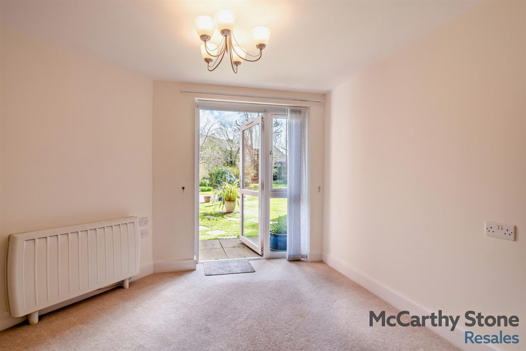 Eadhelm Court, Penlee Close, Edenbridge, TN8 5FD