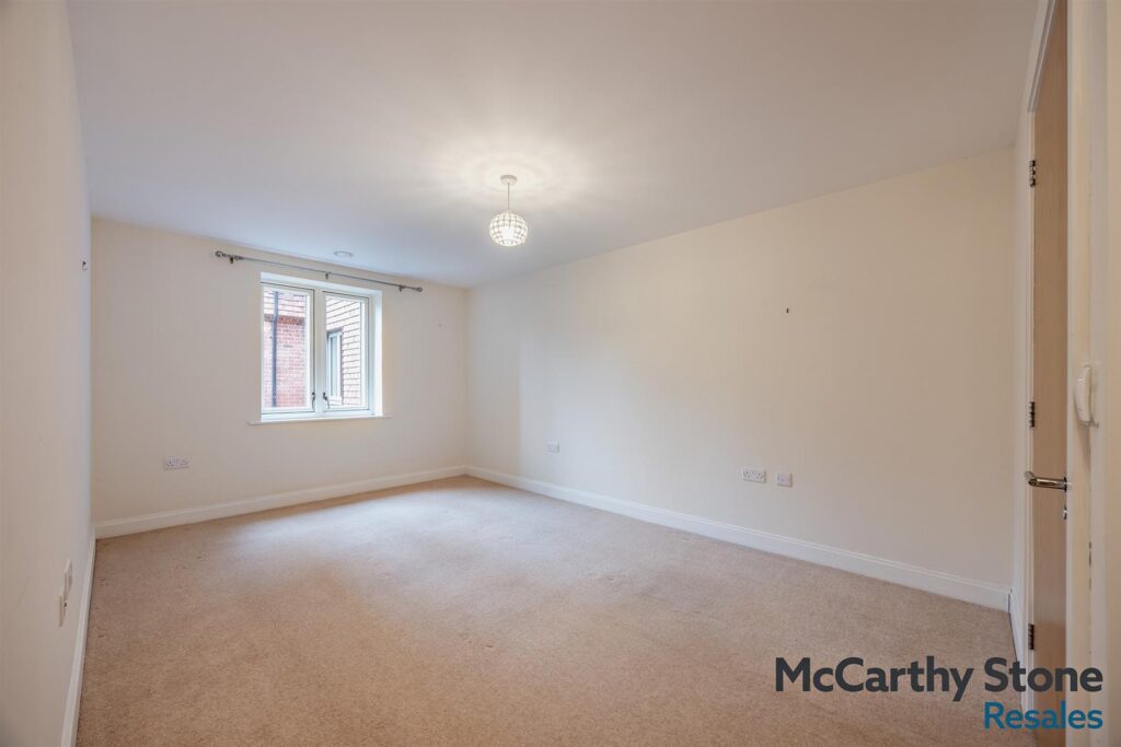 12 Canning Place, Granham Close, Marlborough