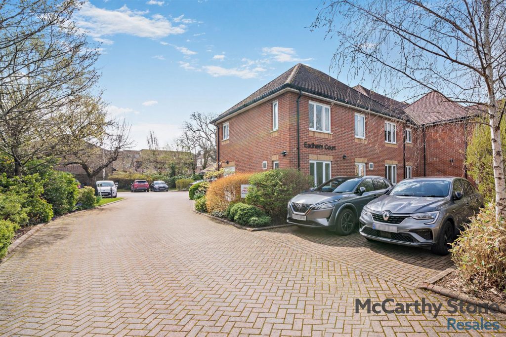 Eadhelm Court, Penlee Close, Edenbridge, TN8 5FD