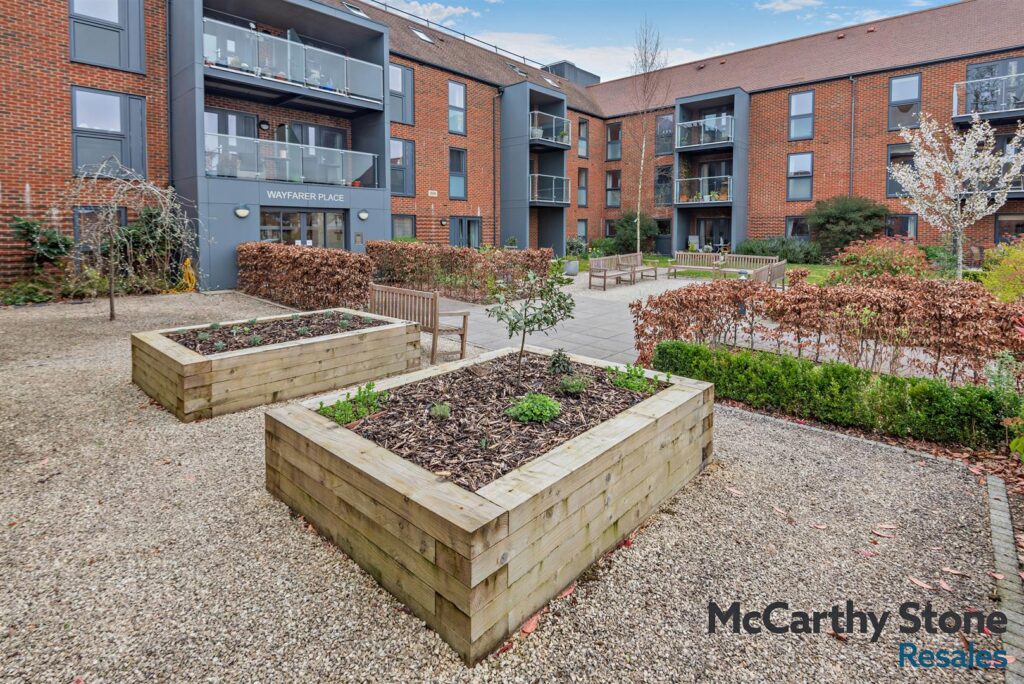 Wayfarer Place, The Dean, Alresford