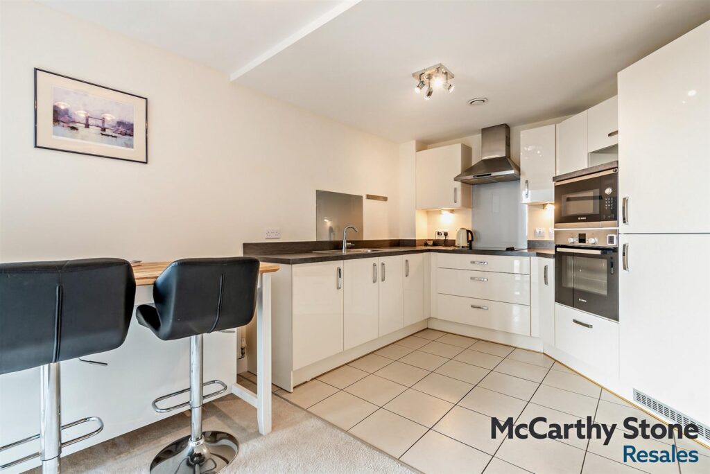 Tudor Rose Court, South Parade, Southsea, PO4 0DE