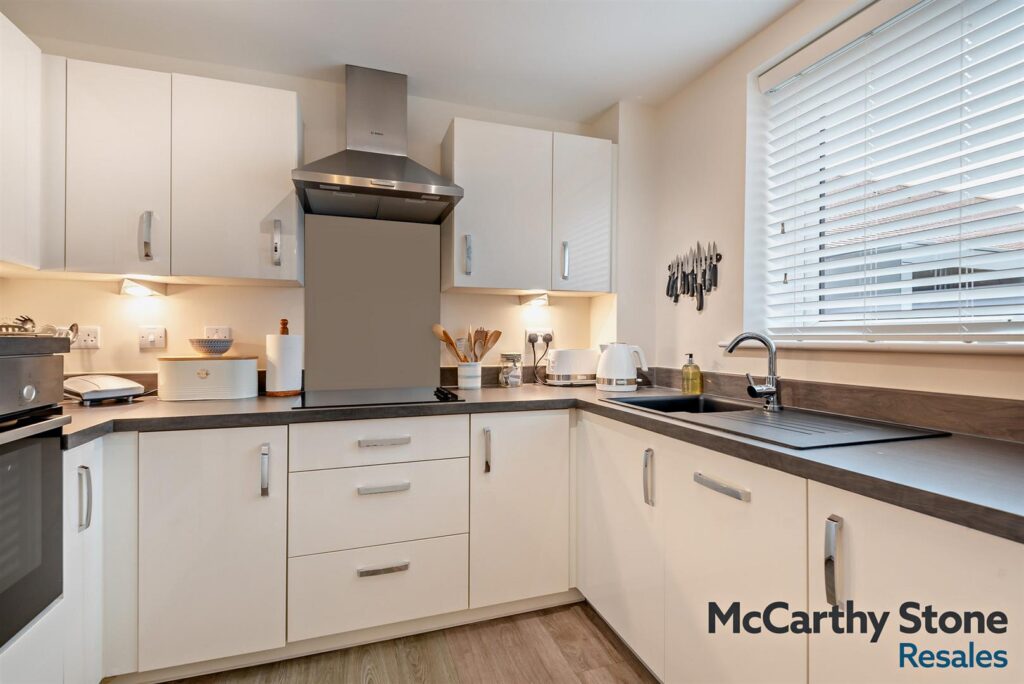 Wayfarer Place, The Dean, Alresford