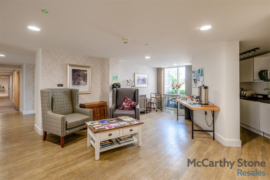 Sanderson Court, Park Road, Hagley