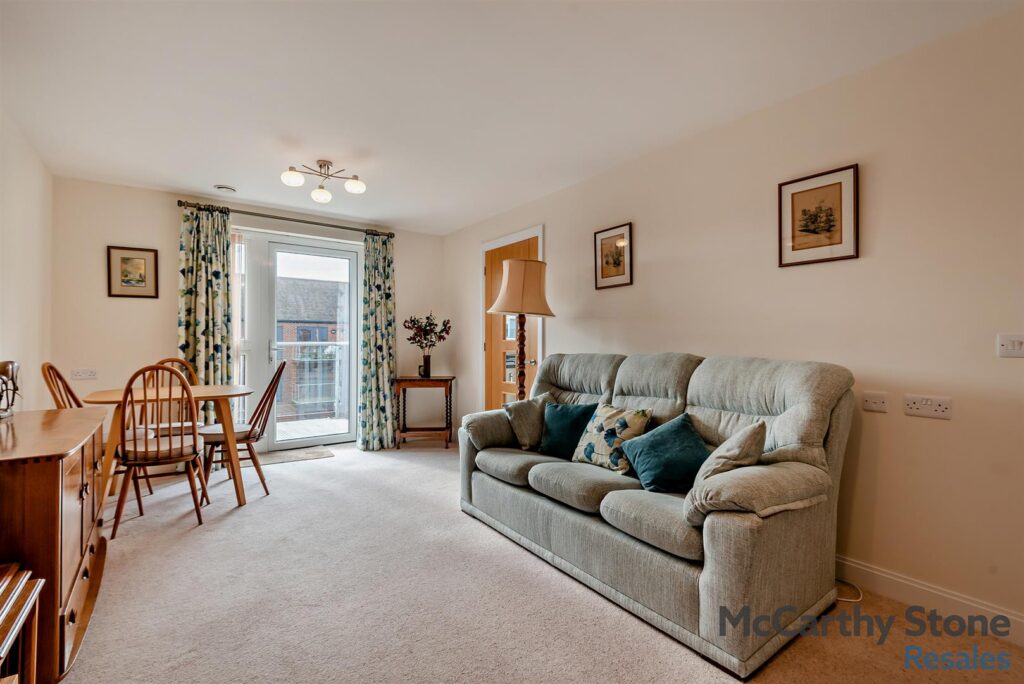 Wayfarer Place, The Dean, Alresford