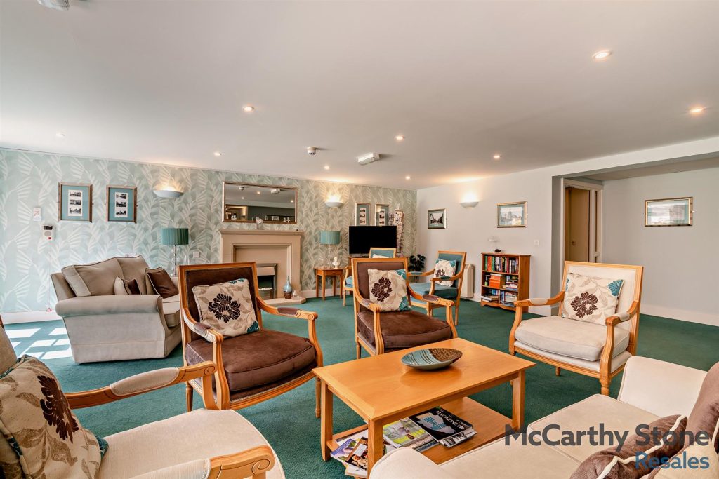 Eadhelm Court, Penlee Close, Edenbridge, TN8 5FD