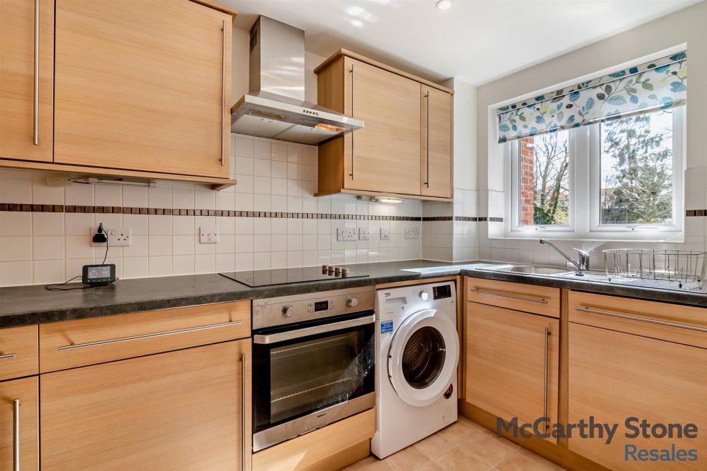 Eadhelm Court, Penlee Close, Edenbridge, TN8 5FD