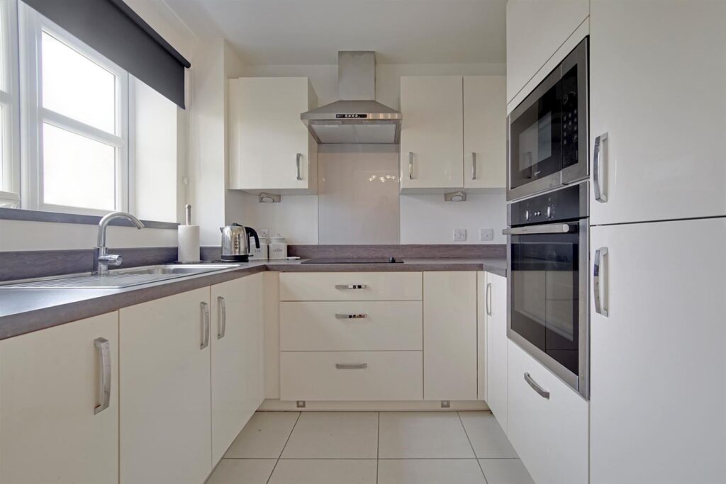 Langton House, Westhall Road, Warlingham, CR6 9HF
