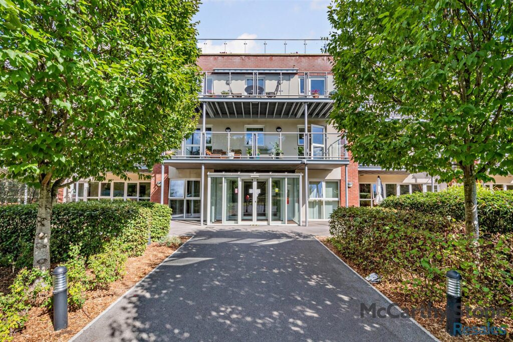 Ellisfields Court, Mount Street, Taunton TA1 3SS