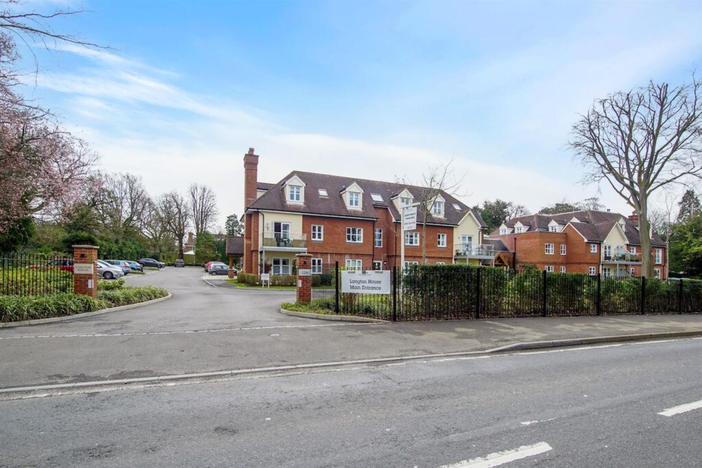 Langton House, Westhall Road, Warlingham, CR6 9HF