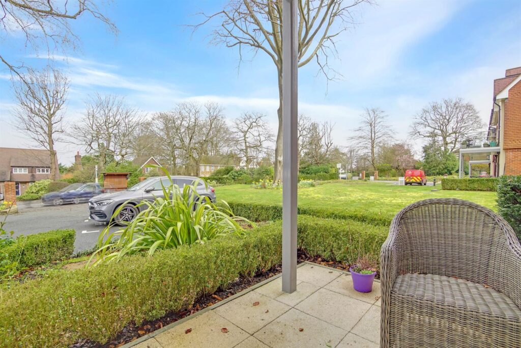 Langton House, Westhall Road, Warlingham, CR6 9HF