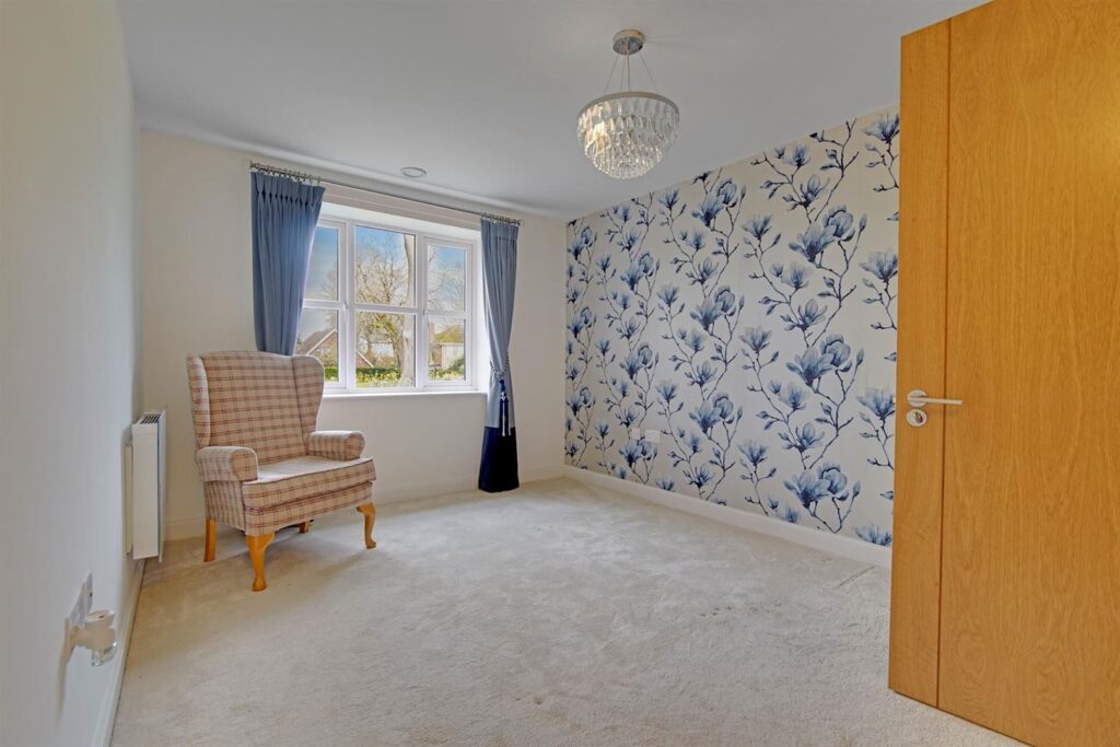 Langton House, Westhall Road, Warlingham, CR6 9HF
