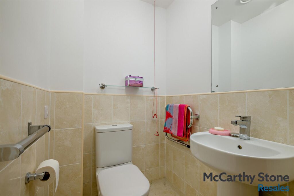 Barnhill Court, Barnhill Road, Chipping Sodbury, Bristol