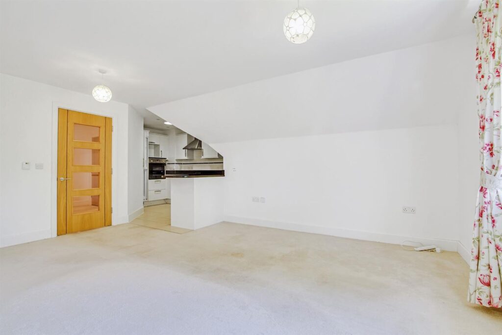 Faulkner House, Chislehurst, BR7 6FA