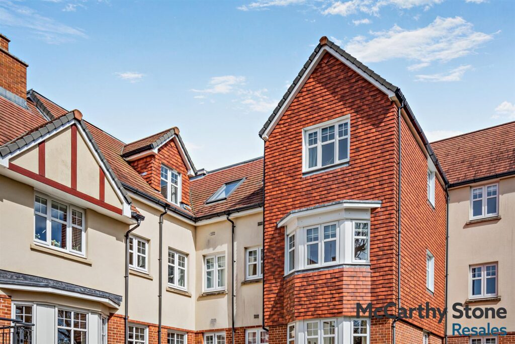 Holmes Place, Crowborough Hill, Crowborough, TN6 2RS