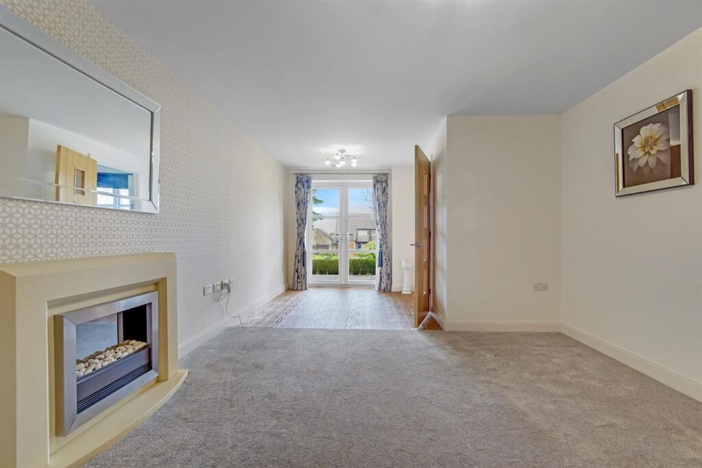 Langton House, Westhall Road, Warlingham, CR6 9HF