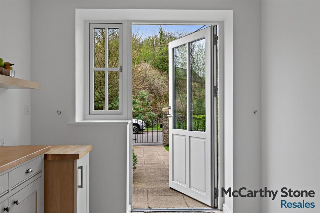 Barnhill Court, Barnhill Road, Chipping Sodbury, Bristol