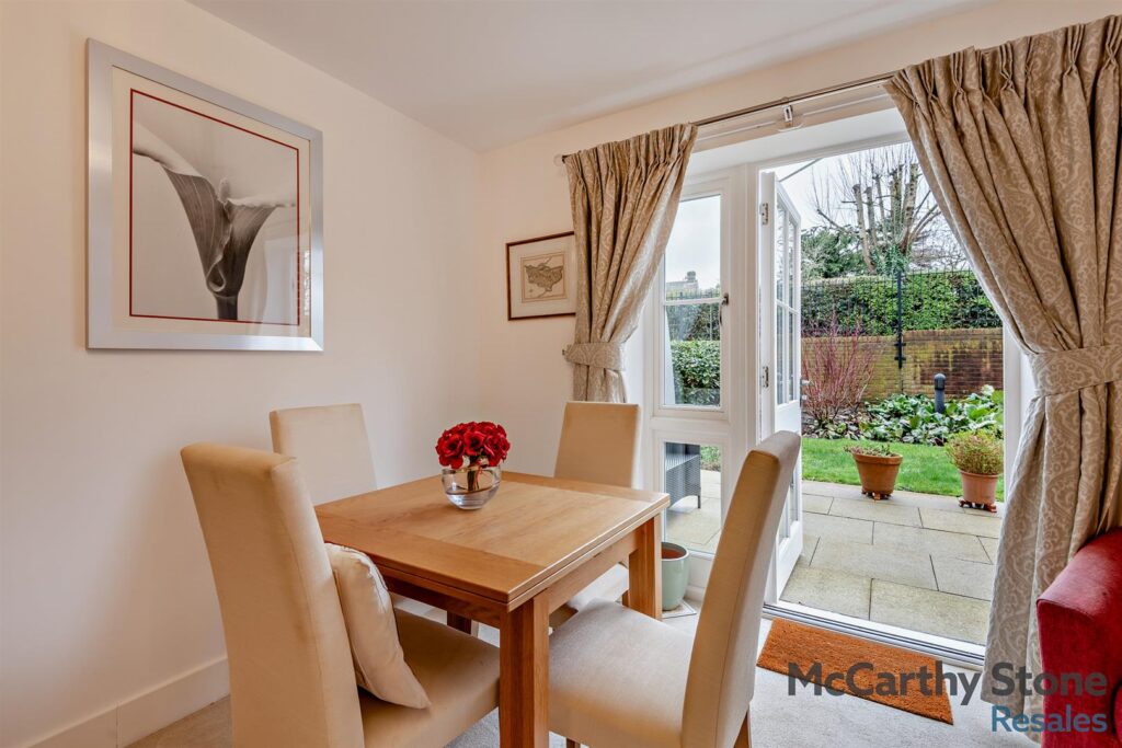 Horsley Place, High Street, Cranbrook, Kent, TN17 3DH