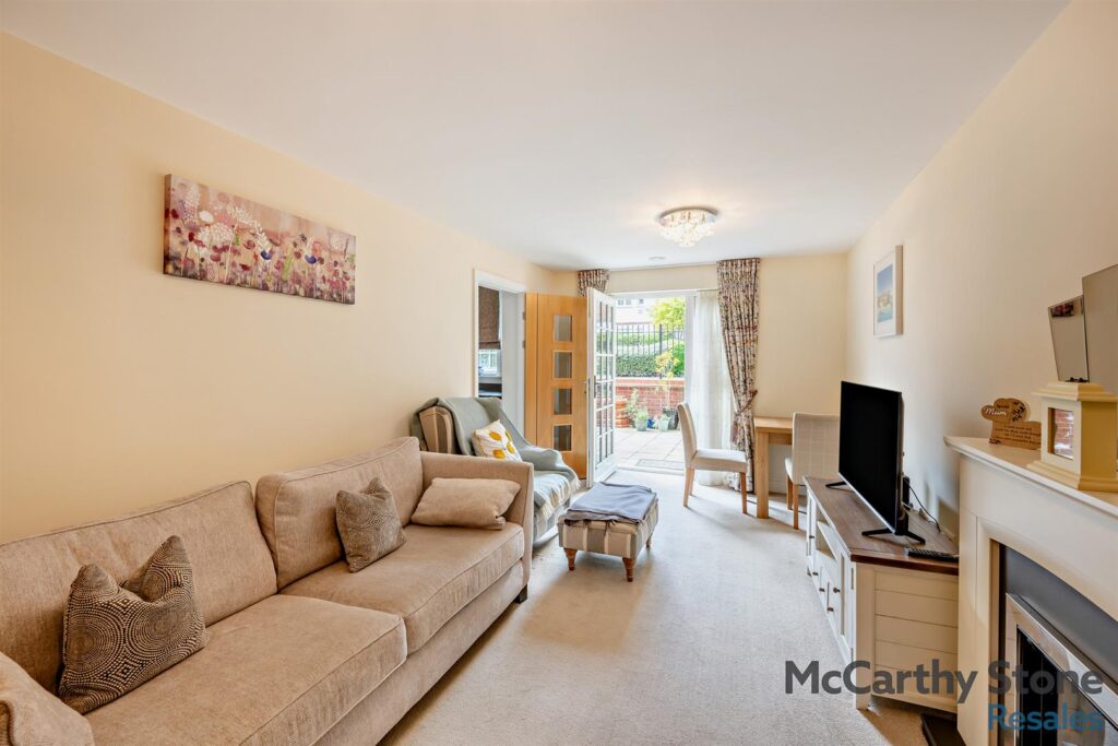 Le Jardin, Station Road, Letchworth Garden City, SG6 3BA