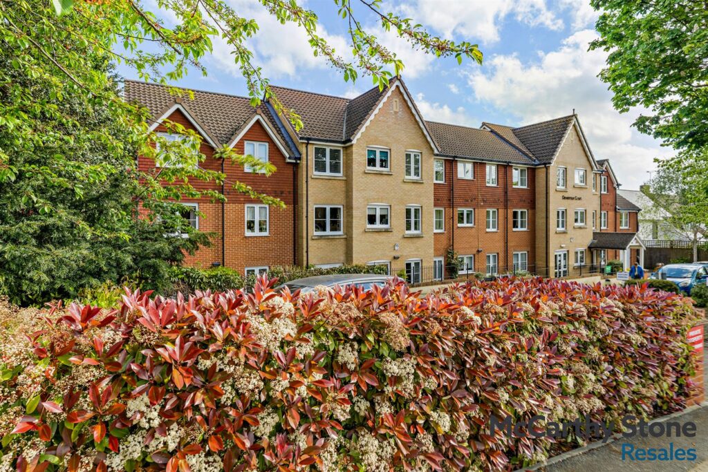 Snakes Lane West, Woodford Green