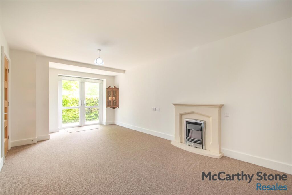 Peel Court, College Way, Welwyn Garden City, Hertfordshire, AL8 6DG