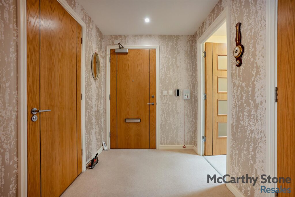 Cornmantle Court, Parsonage Barn Lane, Ringwood, Hampshire, BH24 1WJ