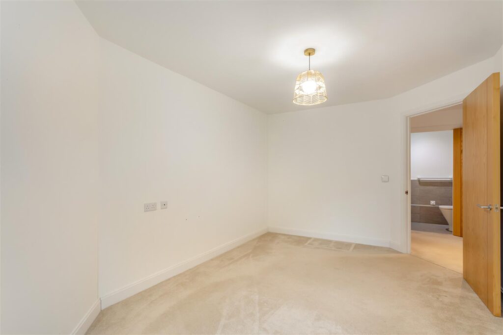Saxon Gardens, Penn Street, Oakham, Rutland, LE15 6DF