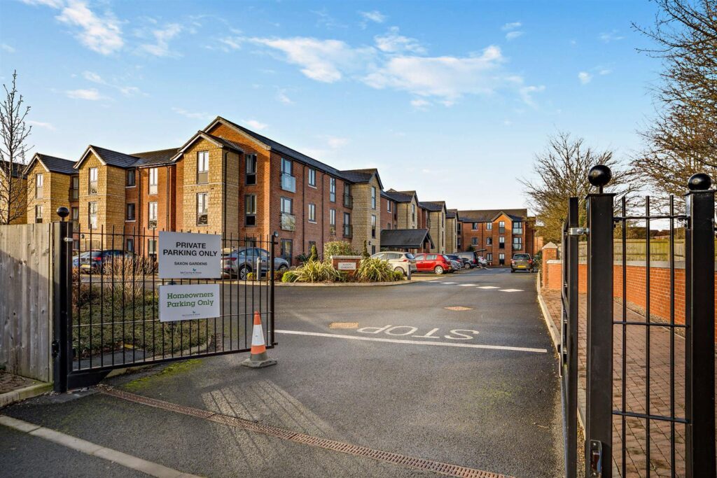 Saxon Gardens, Penn Street, Oakham, Rutland, LE15 6DF