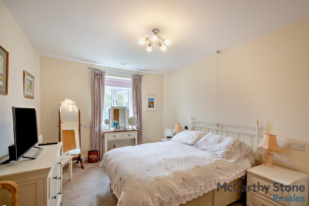 Chesterton Court, Railway Road, Ilkley