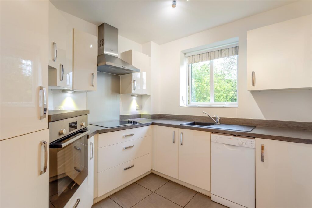 Saxon Gardens, Penn Street, Oakham, Rutland, LE15 6DF