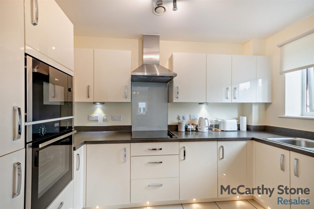 Chesterton Court, Railway Road, Ilkley
