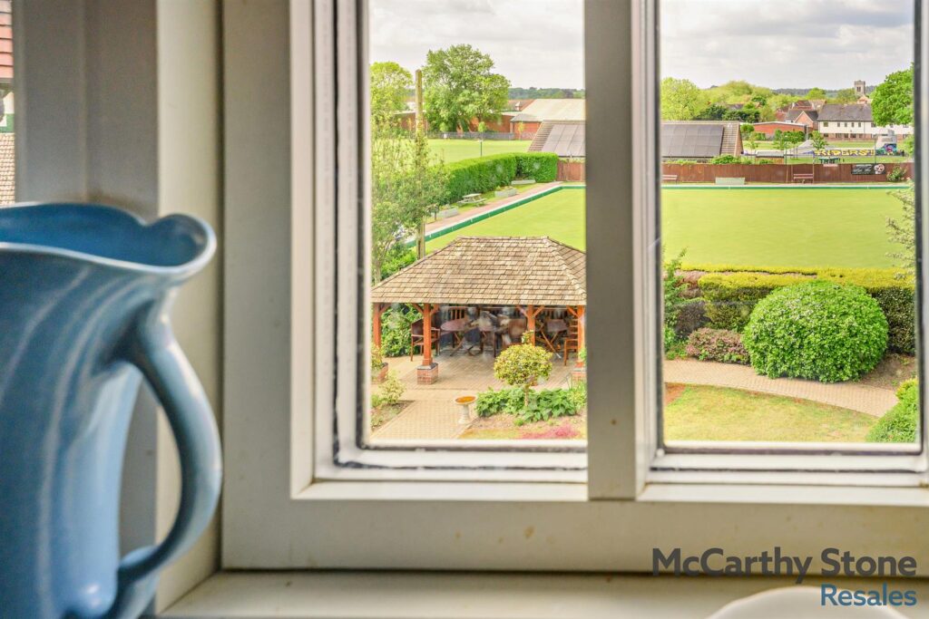 Cornmantle Court, Parsonage Barn Lane, Ringwood, Hampshire, BH24 1WJ