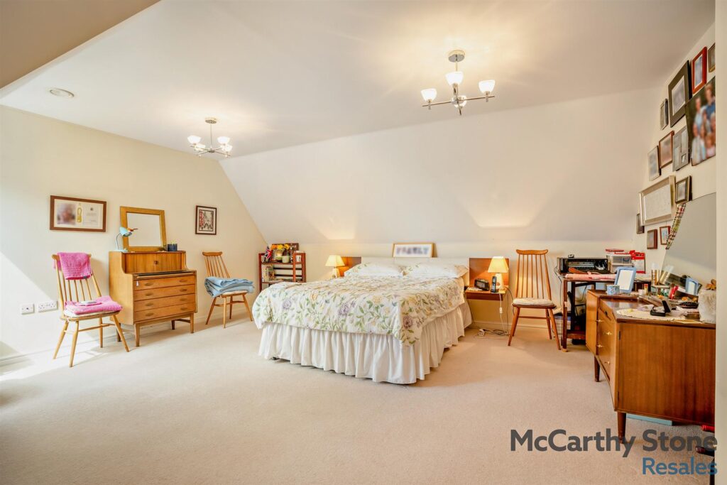 Cornmantle Court, Parsonage Barn Lane, Ringwood, Hampshire, BH24 1WJ