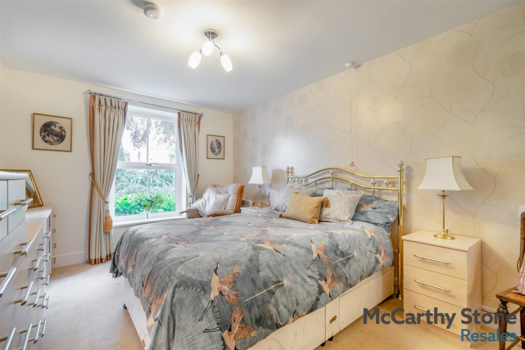 1 Wilton Court, Southbank Road, Kenilworth