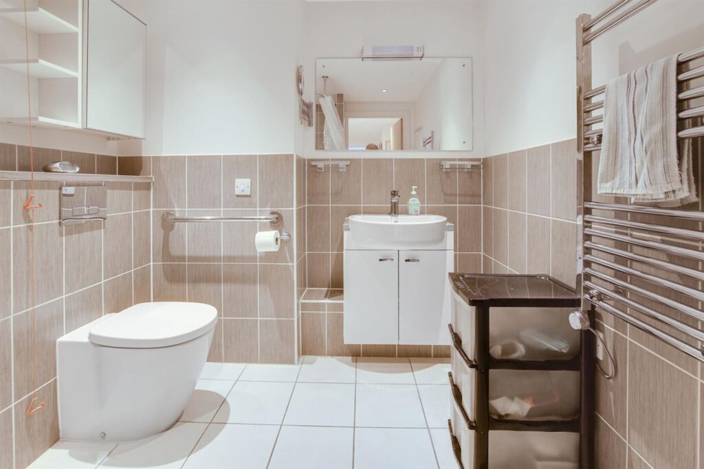 Liberty House, Kingston Road, Raynes Park, London SW20 8DA
