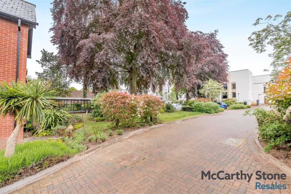 1 Wilton Court, Southbank Road, Kenilworth