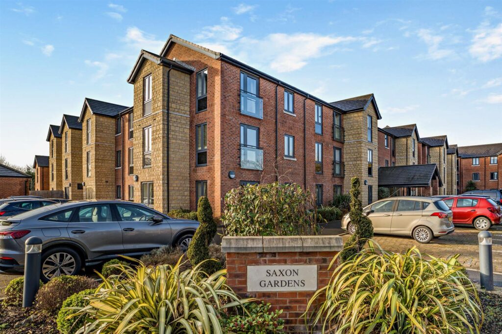 Saxon Gardens, Penn Street, Oakham, Rutland, LE15 6DF