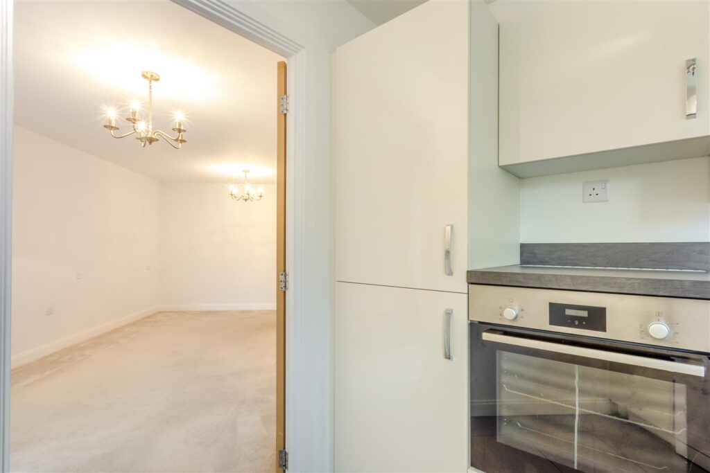 Saxon Gardens, Penn Street, Oakham, Rutland, LE15 6DF