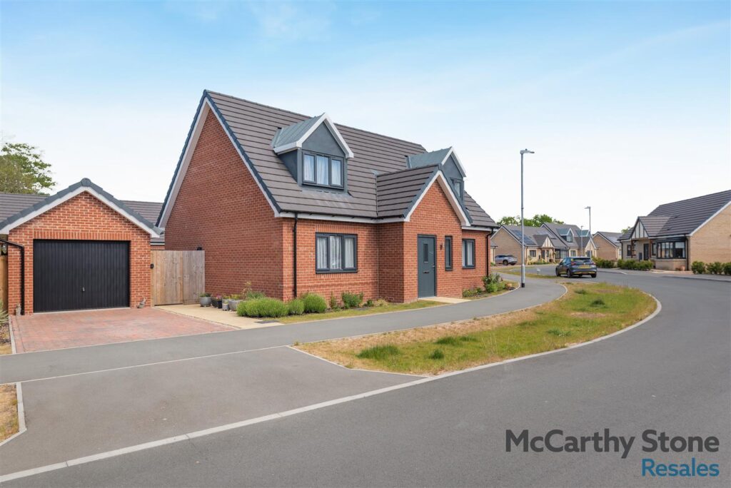 Hotchkin Gardens, Woodhall Spa, LN10 6AQ