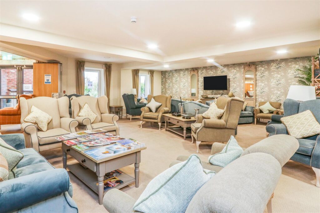 Saxon Gardens, Penn Street, Oakham, Rutland, LE15 6DF