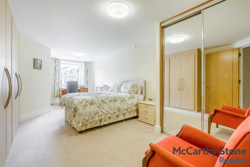 Peel Court, College Way, Welwyn Garden City, Hertfordshire, AL8 6DG