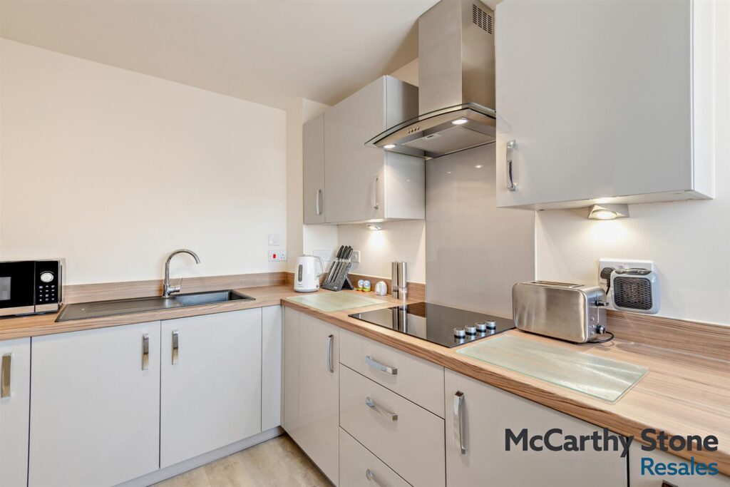 Eastry Place, New Dover Road, Canterbury, CT1 3AT