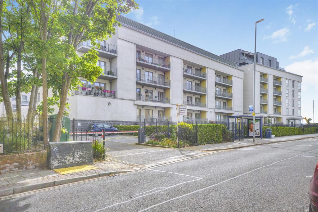Tudor Rose Court, South Parade, Southsea, Hampshire, PO4 0SS