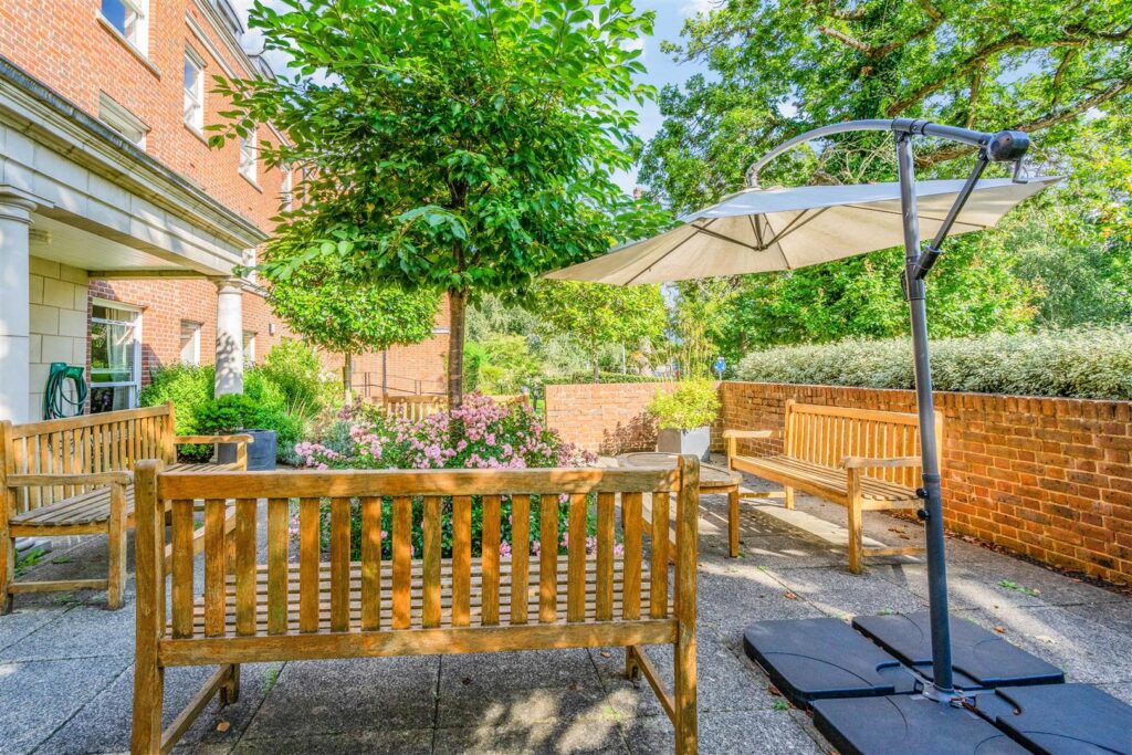 Peel Court, College Way, Welwyn Garden City, Hertfordshire, AL8 6DG