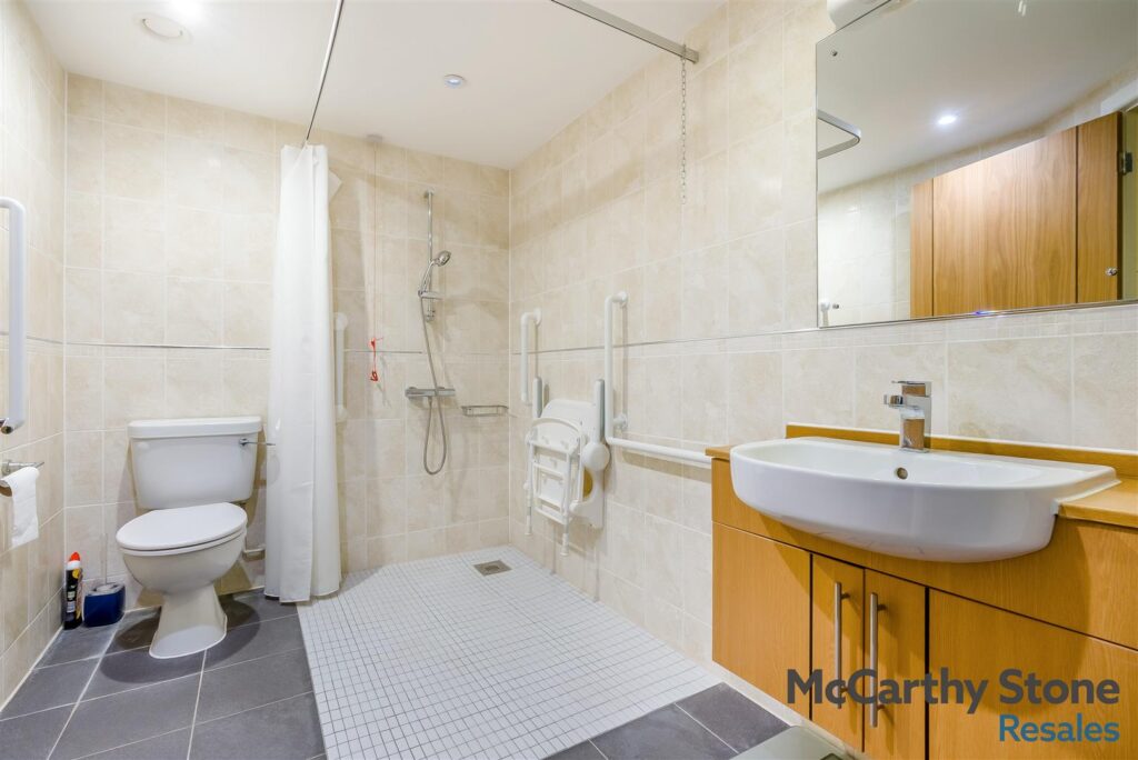 Peel Court, College Way, Welwyn Garden City, Hertfordshire, AL8 6DG